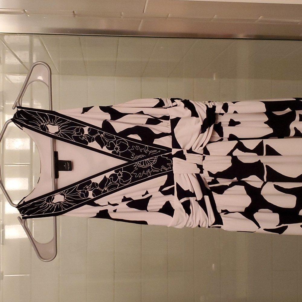 White House Black Market black and white dress
